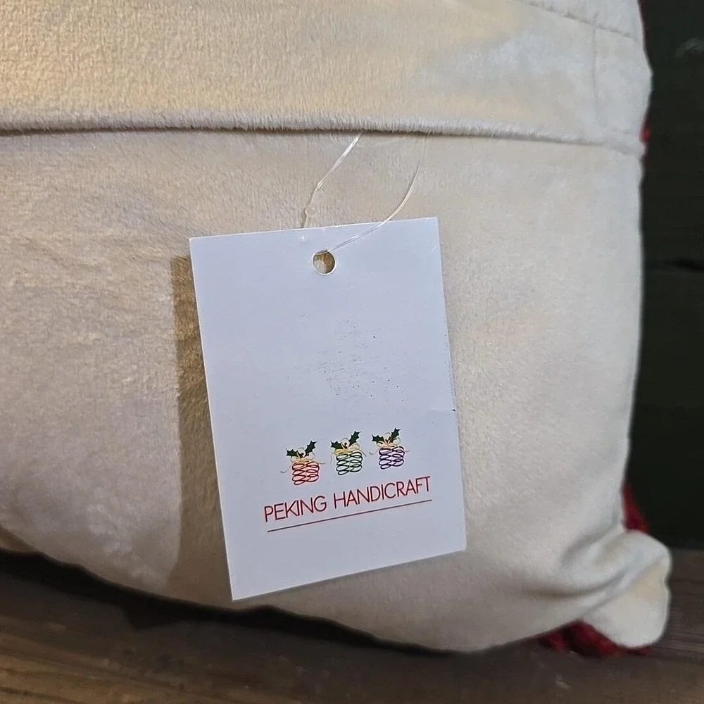 Christmas Labrador Dog Wreath Wool Hooked Pillow 18x18